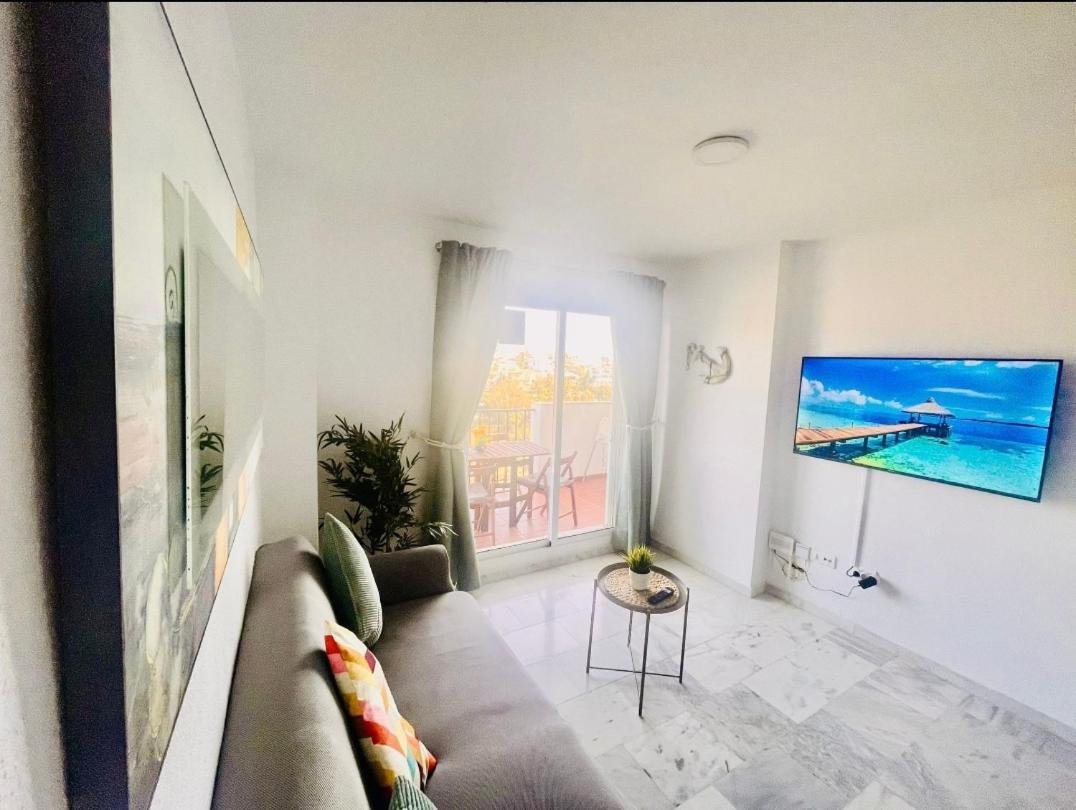 Two Bed, Two Bath Apartment With Sea Views - Angel De Miraflores Málaga Extérieur photo
